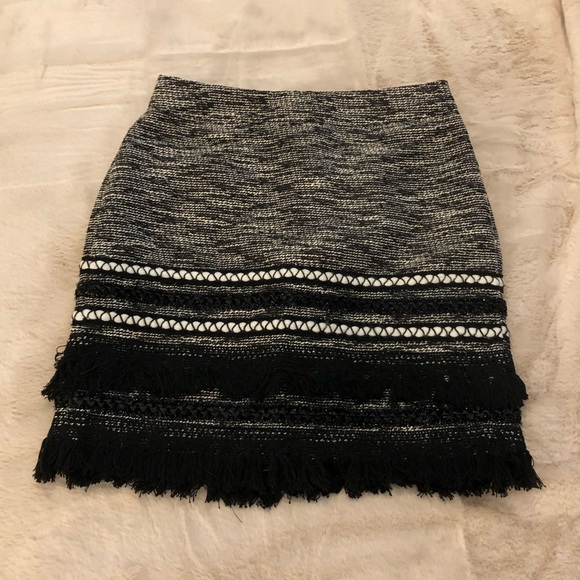 H&M black and white fringe skirt - Picture 2 of 4